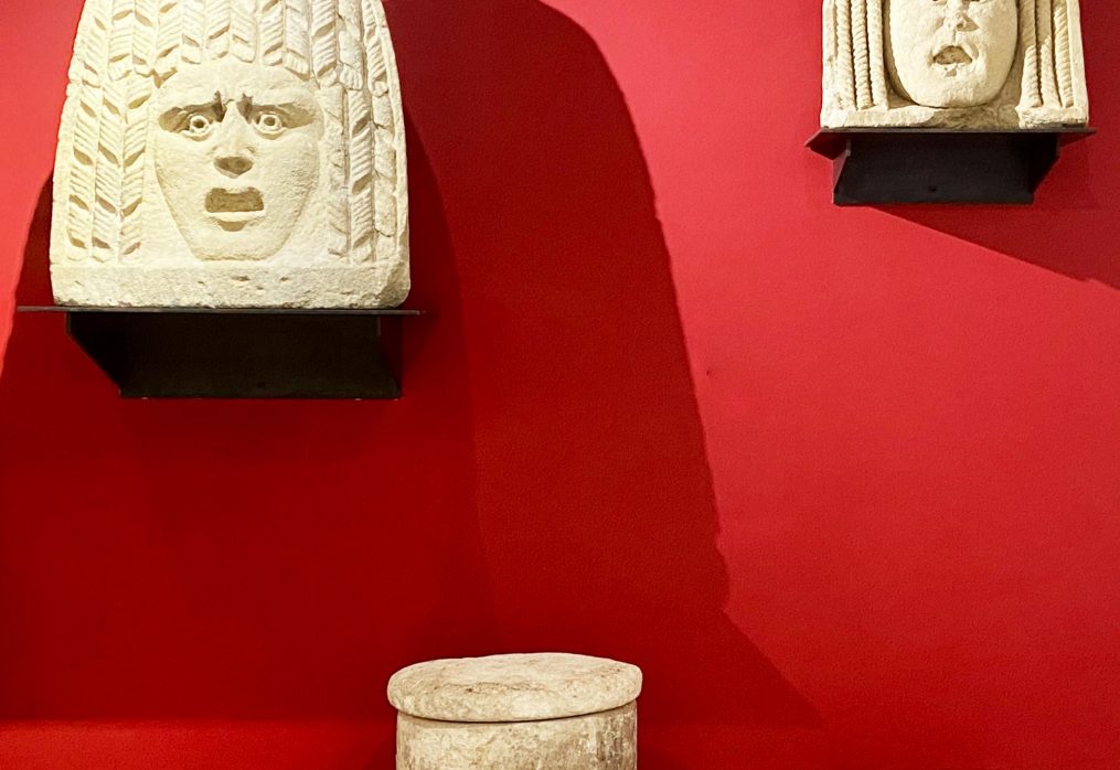 UN FANTÔME DANS LE SARCOPHAGE
