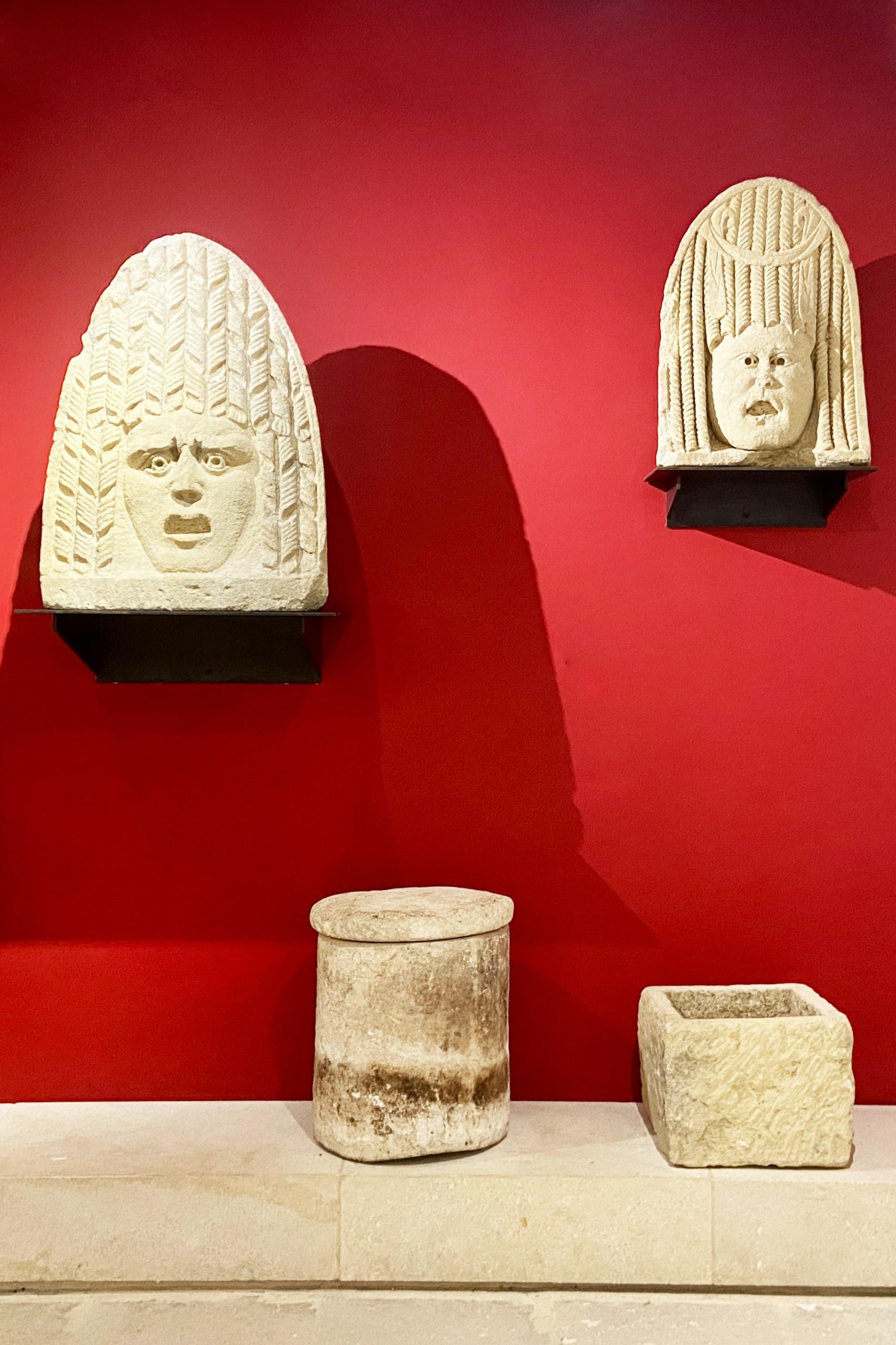 UN FANTÔME DANS LE SARCOPHAGE
